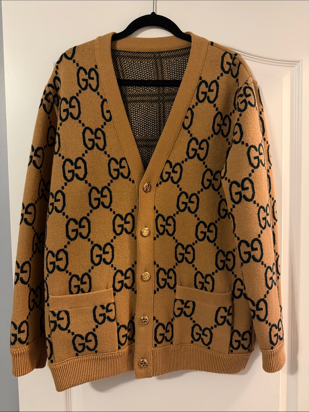 Gucci Camel GG reversible Women’s cardigan Size small
